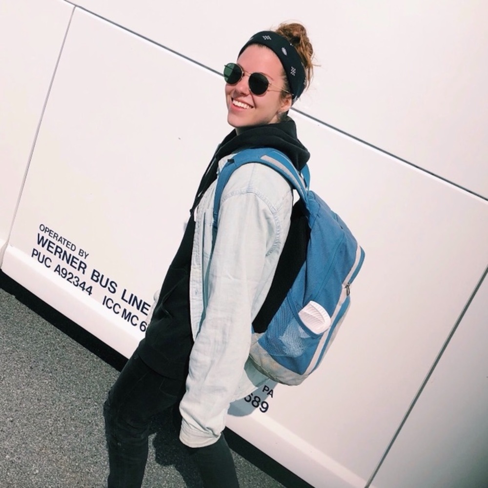 Meet your Posher, Kayla